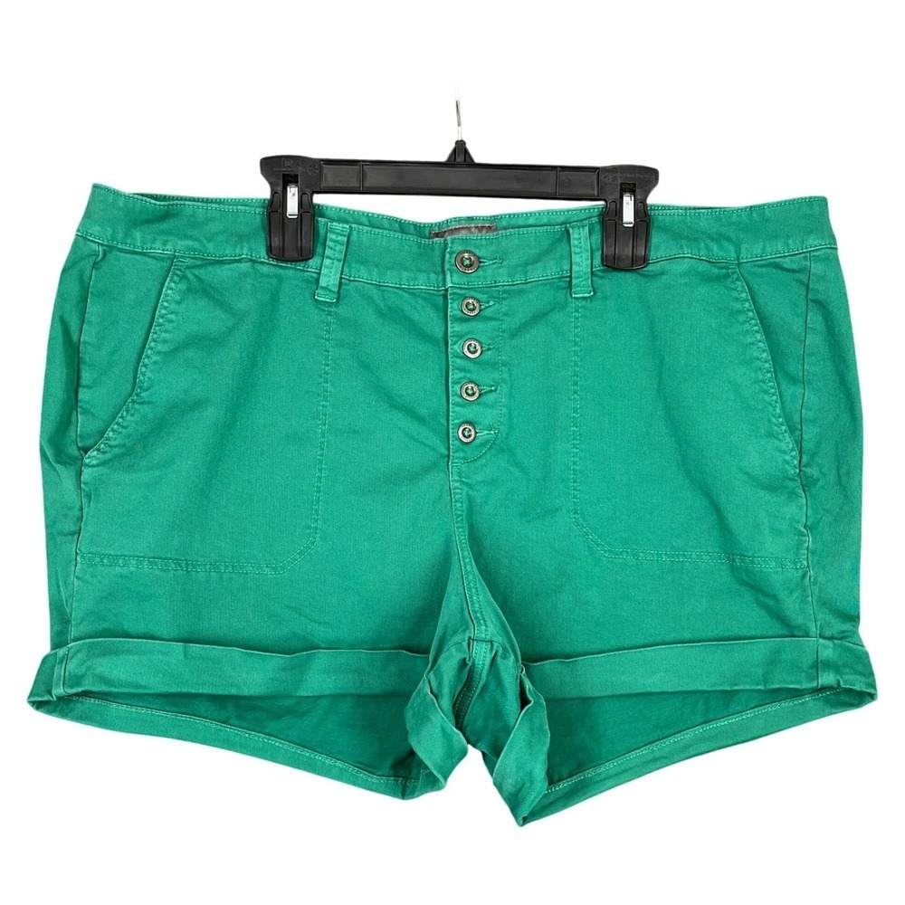 Torrid Feel‎ The Fit Button Fly Chino Shorts Green Cuffed Plus Size 26 Womens